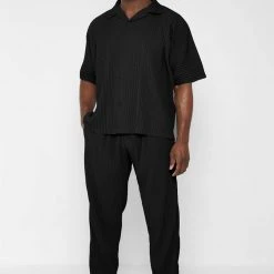 Man Casual Trousers Pleated Trousers - Black