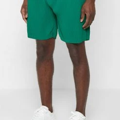 Man Shorts Pleated Shorts - Green