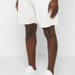 Man Shorts Pleated Shorts - Cream SHORTS SETS