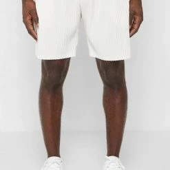 Man Shorts Pleated Shorts - Cream SHORTS SETS