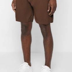 Man Shorts SHORTS SETS Pleated Shorts - Brown
