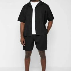 Man Shorts Pleated Shorts - Black