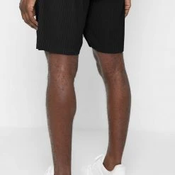 Man Shorts Pleated Shorts - Black