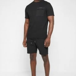 Man T-Shirts Technical Cargo Pocket T-Shirt - Black