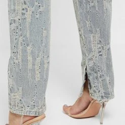 Woman Denim Distressed Mom Jeans - Ecru
