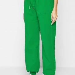 Woman Essential Essential Joggers - Green TRACKSUITS