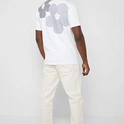 Man T-Shirts Flower Graphic T-Shirt - White