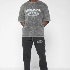 Man T-Shirts Gothic T-Shirt - Washed Black