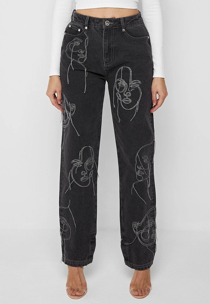 Woman Denim Line Art Mom Jeans - Washed Black