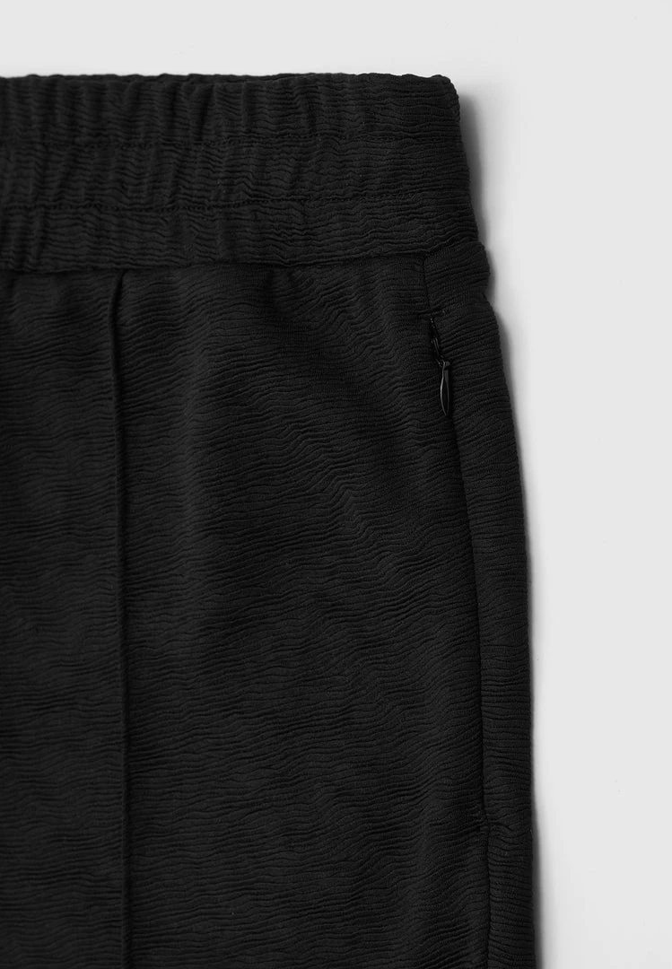 Man Shorts Jacquard Shorts - Black