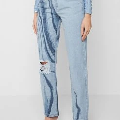 Woman Denim Marble Print Mom Jeans - Light Blue