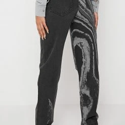 Woman Denim Marble Print Mom Jeans - Washed Black