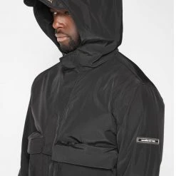 Man Jackets Nylon Cargo Anorak - Black