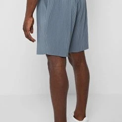 Man Shorts Pleated Shorts - Steel Blue