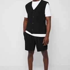 Man Tops Pleated Vest - Black SHORTS SETS
