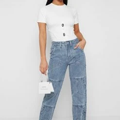 Woman Denim Pocket Detail Mom Jeans - Mid Blue