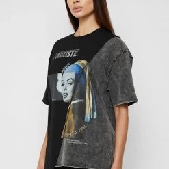Woman Tops Split Graphic T Shirt - Washed Black
