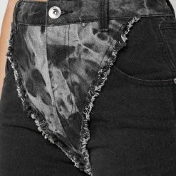 Woman Denim Two Tone Marbled Mom Jeans - Washed Black