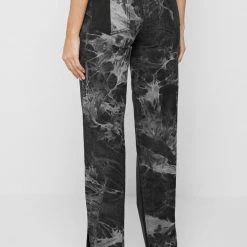 Woman Denim Two Tone Marbled Mom Jeans - Washed Black