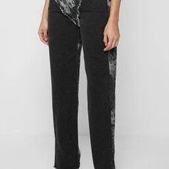 Woman Denim Two Tone Marbled Mom Jeans - Washed Black