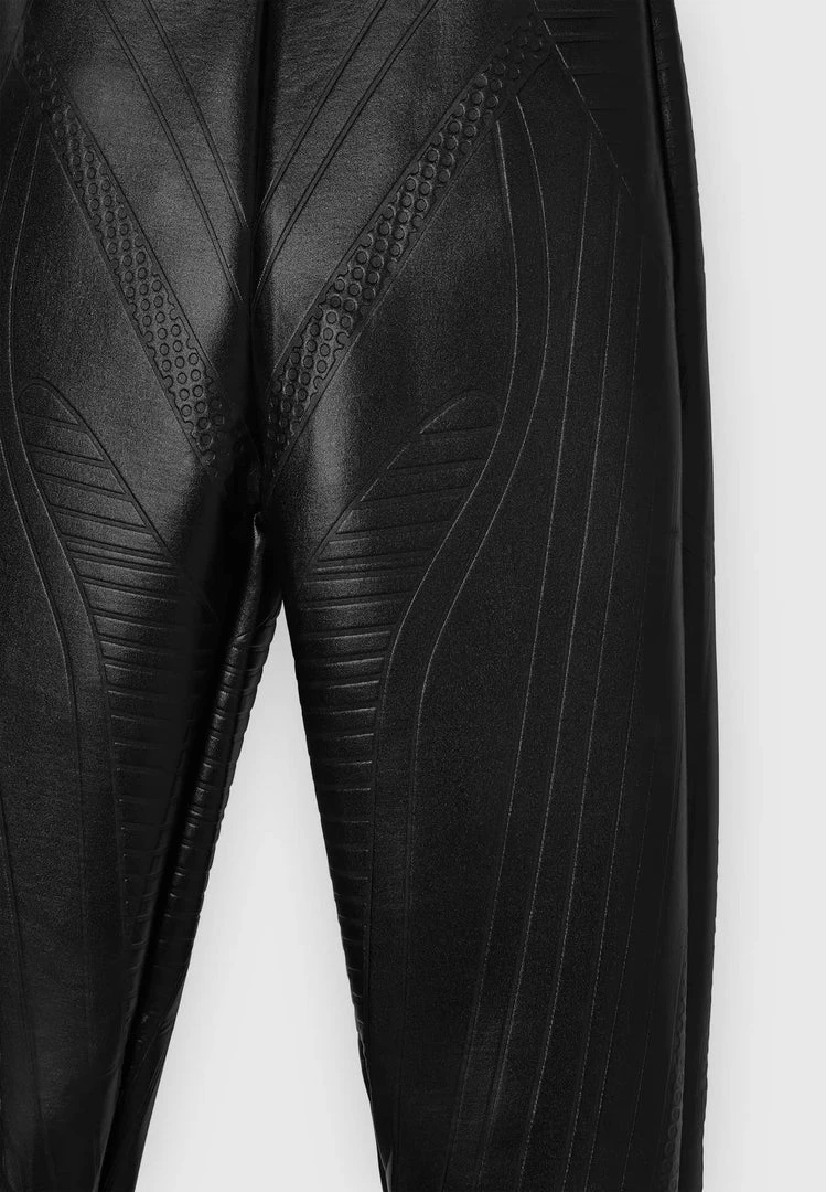 Woman Leggings Debossed Contour Leggings - Black