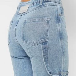 Woman Denim Denim Cargo Mom Jeans - Mid Blue