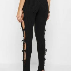 Woman Leggings Knitted Lace Up Leggings With Stirrups - Black