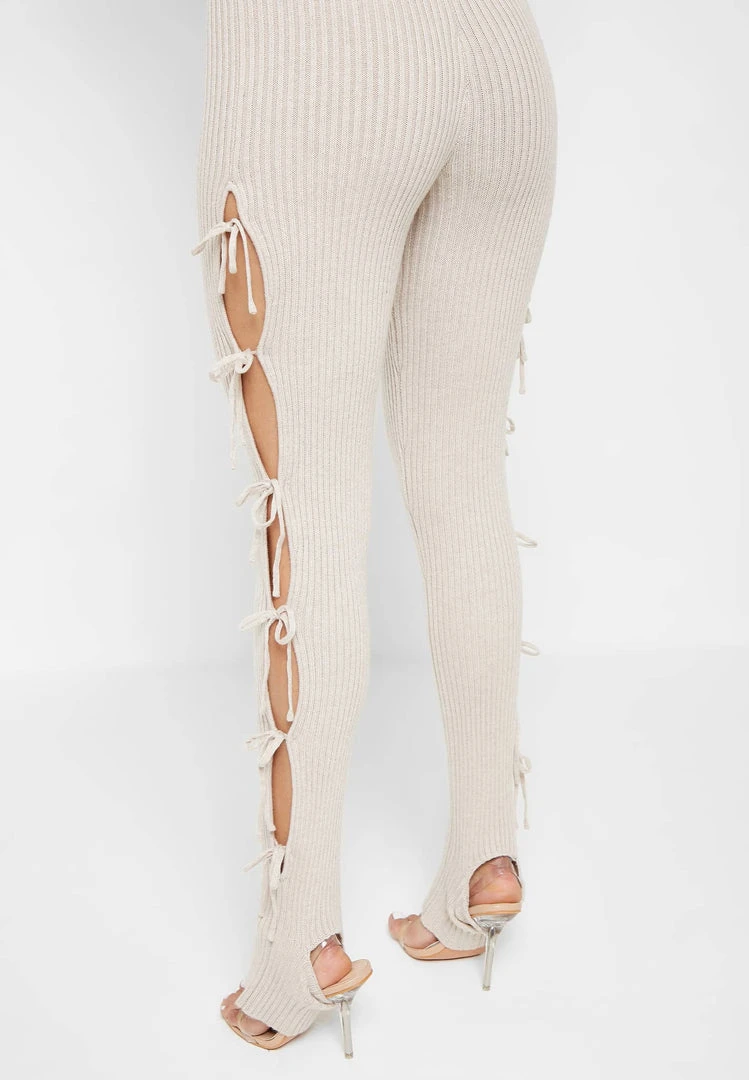 Woman Leggings Knitted Lace Up Leggings With Stirrups - Beige