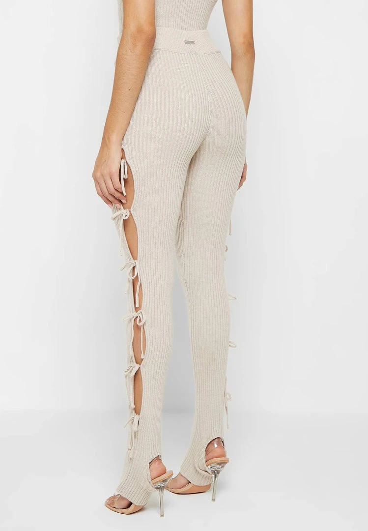 Woman Leggings Knitted Lace Up Leggings With Stirrups - Beige