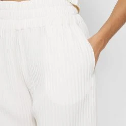 Woman Trousers Pleated Wide Leg Trousers - Cream