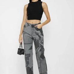 Woman Denim Renaissance Mom Jeans - Washed Black