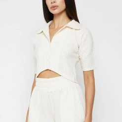 Woman Shirts Pleated Curved Hem Shirt - Cream