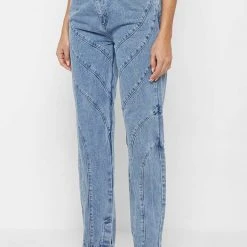 Woman Denim Contour Detail Mom Jeans - Mid Blue