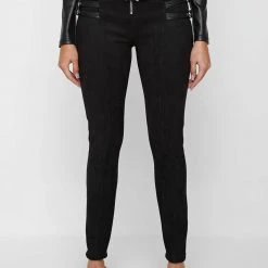 Woman Leggings Vegan Suede Buckle Detail Leggings - Black