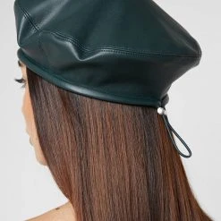 Woman Accessories Vegan Leather Beret - Green