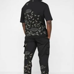 Man T-Shirts Birds And Clouds T-Shirt - Black