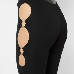 Woman Leggings Cut-Out O-Ring Leggings - Black