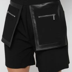 Woman Shorts Double Pocket City Shorts - Black