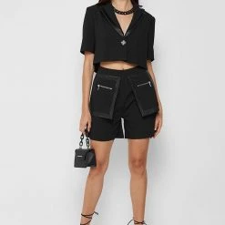 Woman Shorts Double Pocket City Shorts - Black