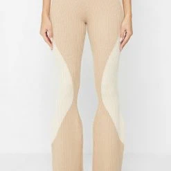 Woman Trousers Knitted Contour Fit And Flare Trousers - Beige/Beige