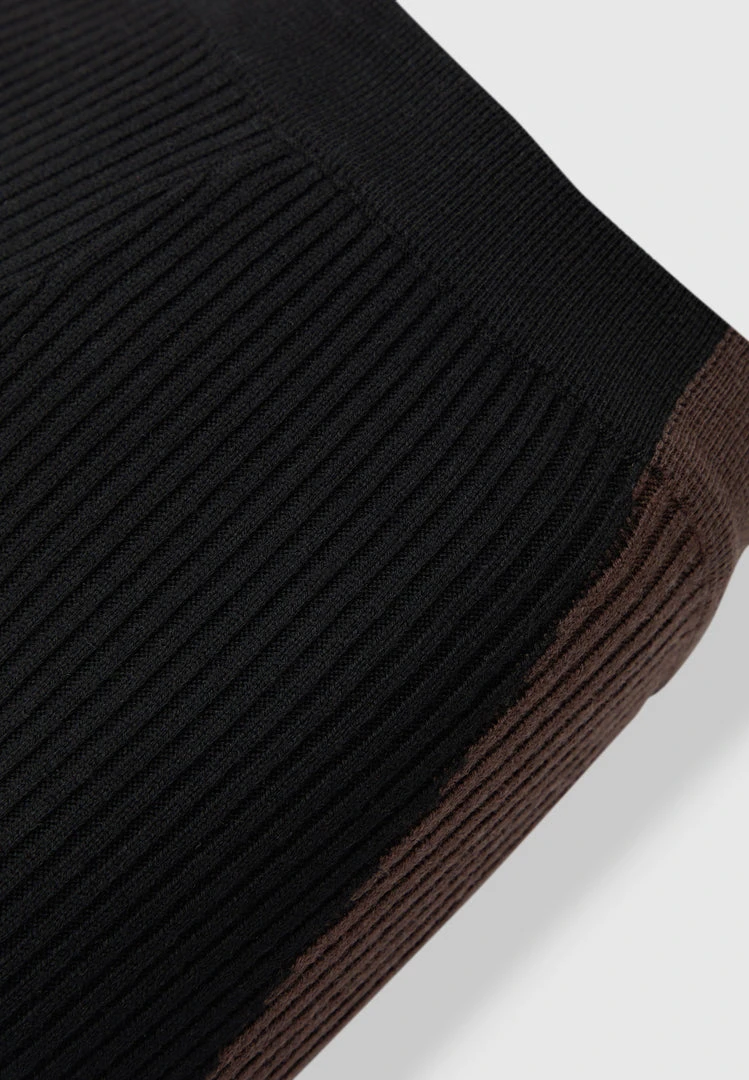 Woman Trousers Knitted Contour Fit And Flare Trousers - Black/Brown