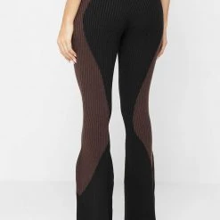 Woman Trousers Knitted Contour Fit And Flare Trousers - Black/Brown