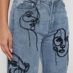 Woman Denim Line Art Mom Jeans - Mid Blue
