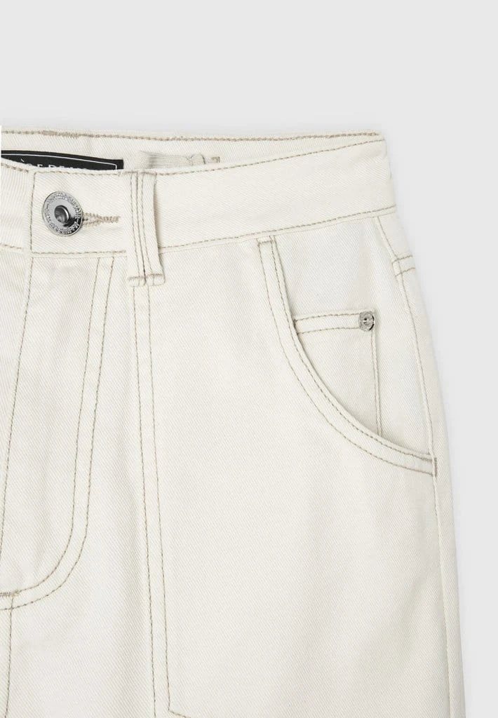 Woman Denim Pocket Detail Mom Jeans - Ecru