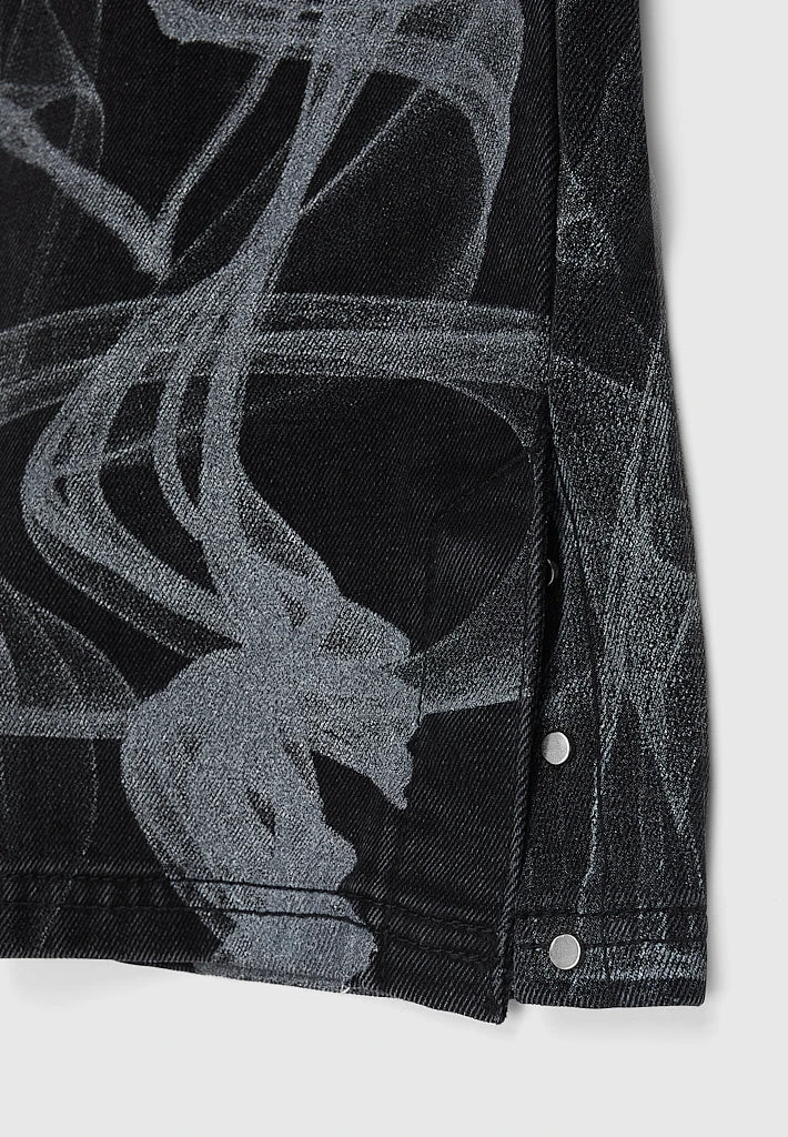 Woman Denim Smoke Print Mom Jeans - Washed Black