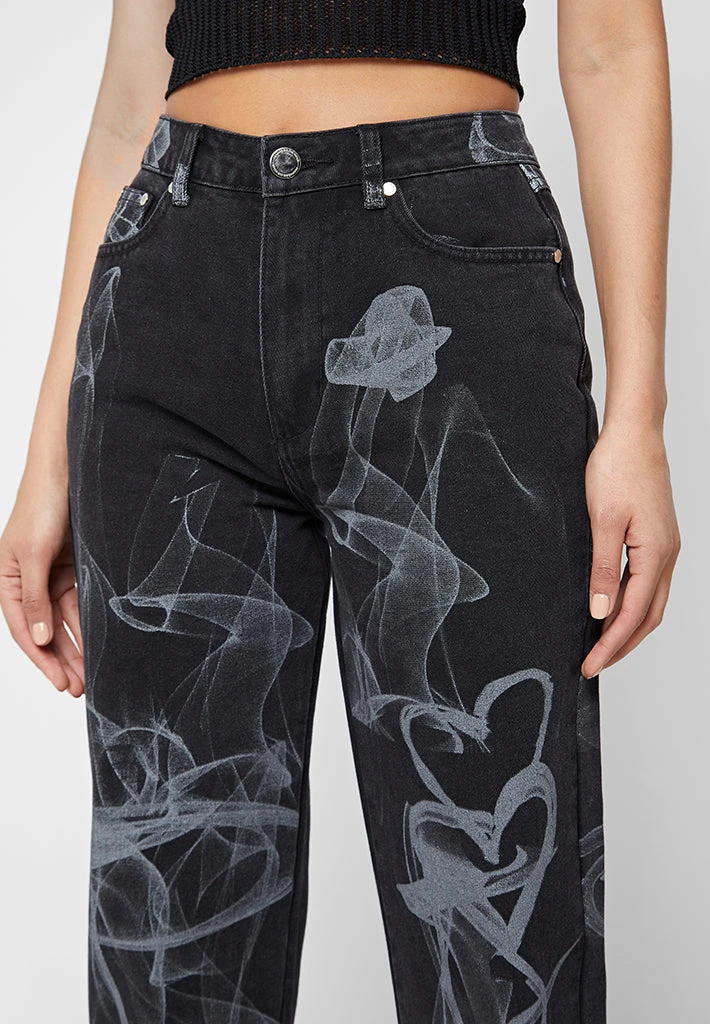 Woman Denim Smoke Print Mom Jeans - Washed Black