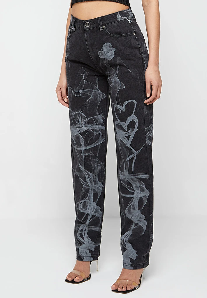 Woman Denim Smoke Print Mom Jeans - Washed Black