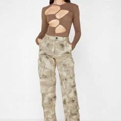 Woman Trousers Wide Leg Camo Cargo Pants - Beige
