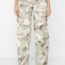 Woman Trousers CARGO PANTS & JOGGERS Wide Leg Camo Cargo Pants - Grey
